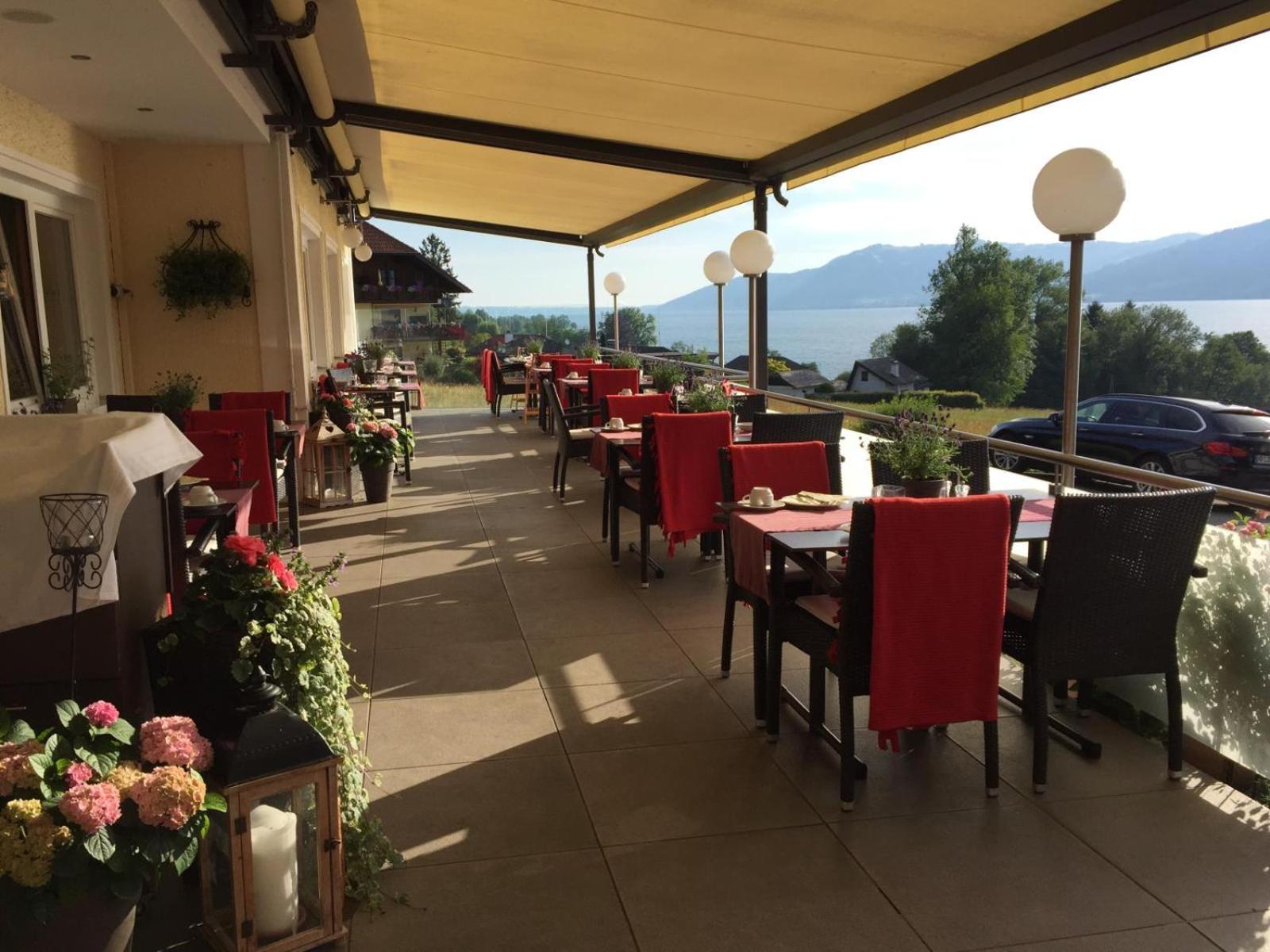 Hotel Schoenberger Nussdorf am Attersee Exterior photo