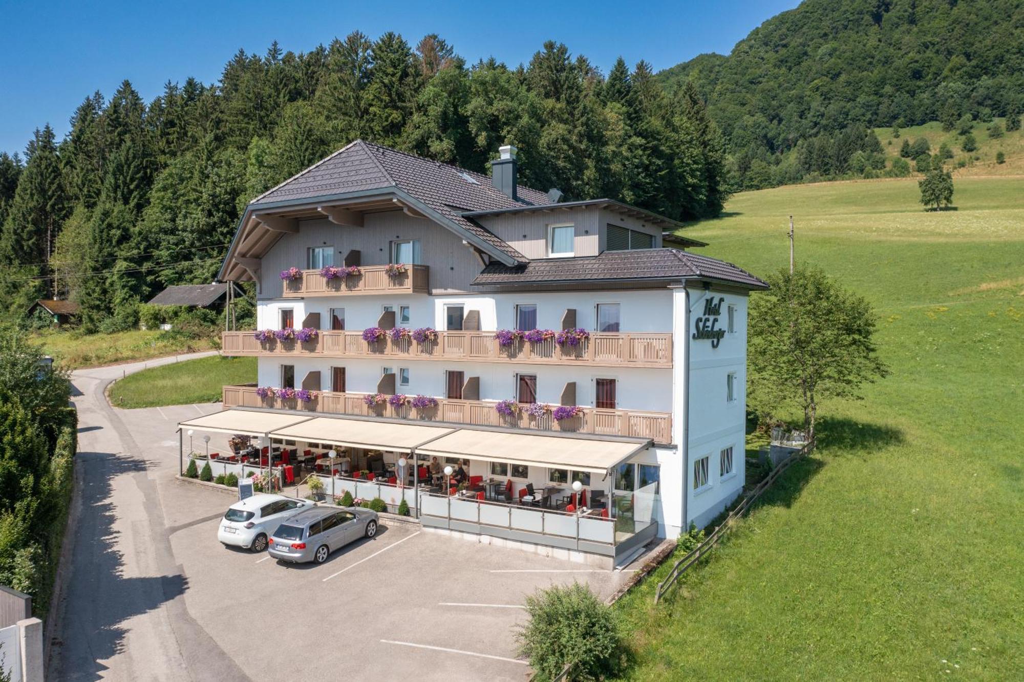 Hotel Schoenberger Nussdorf am Attersee Exterior photo